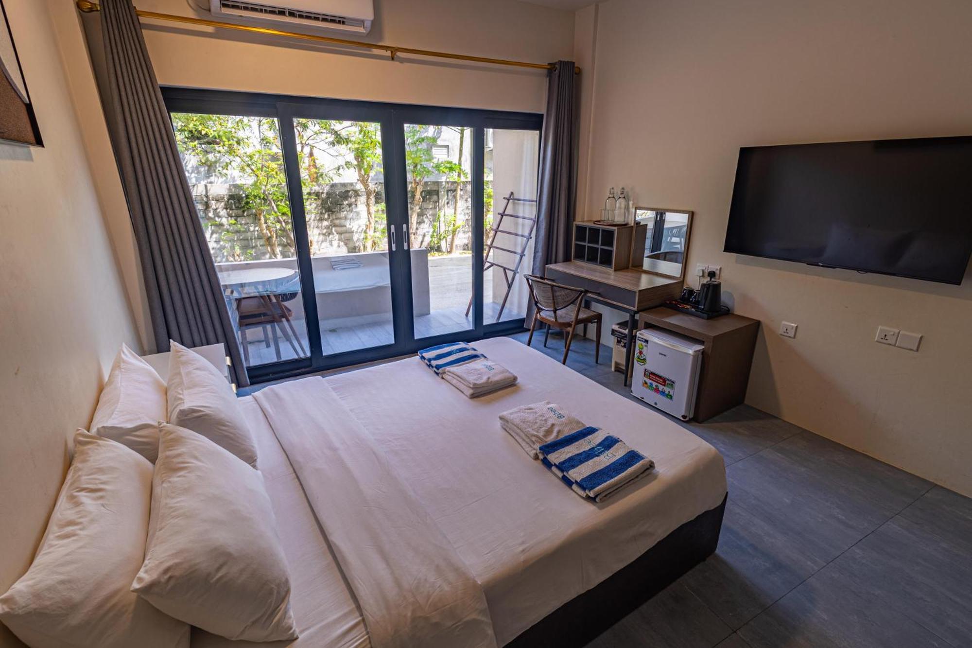 Bibee Maldives Hotel Dhiffushi Exterior photo