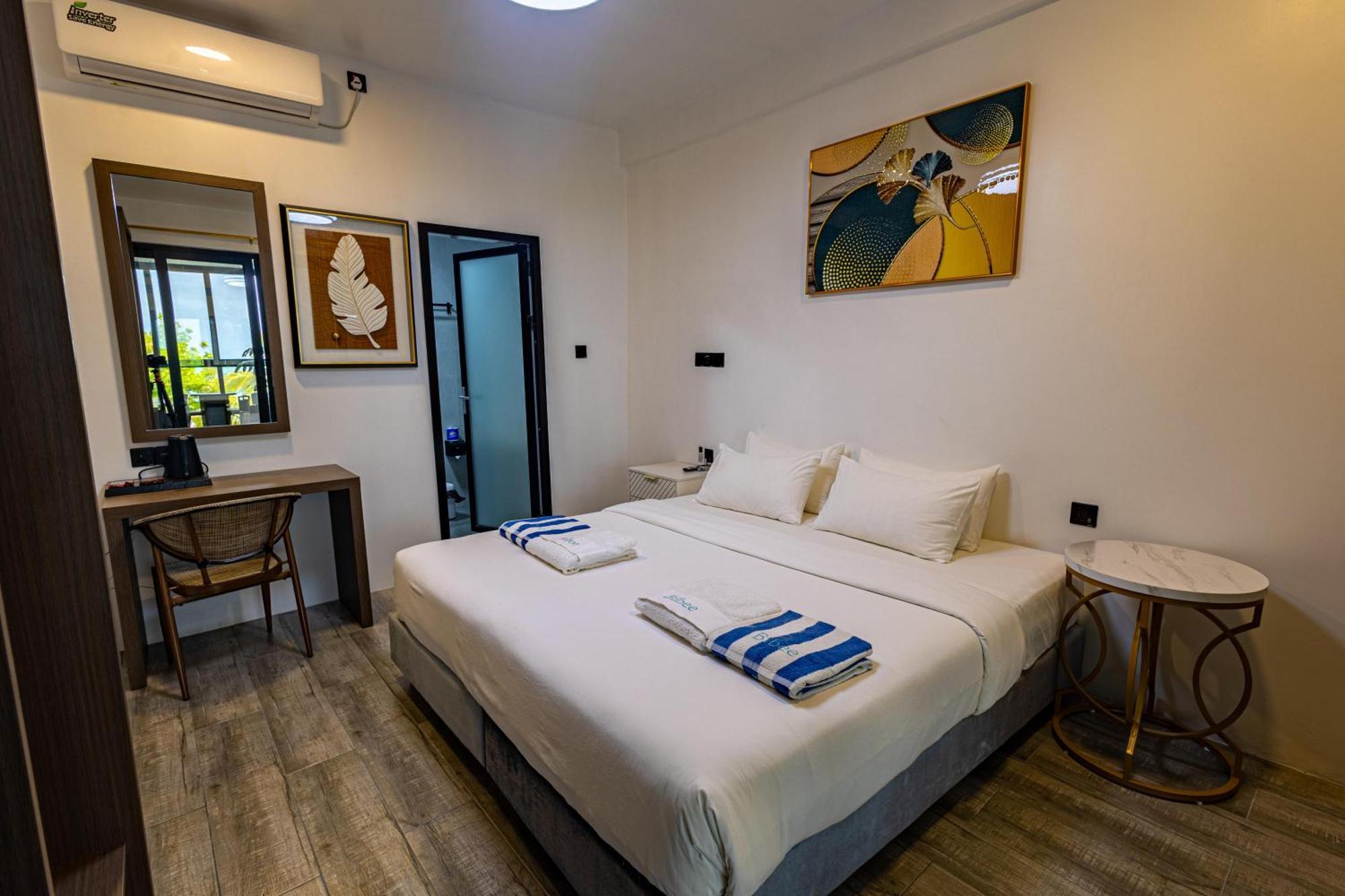 Bibee Maldives Hotel Dhiffushi Exterior photo